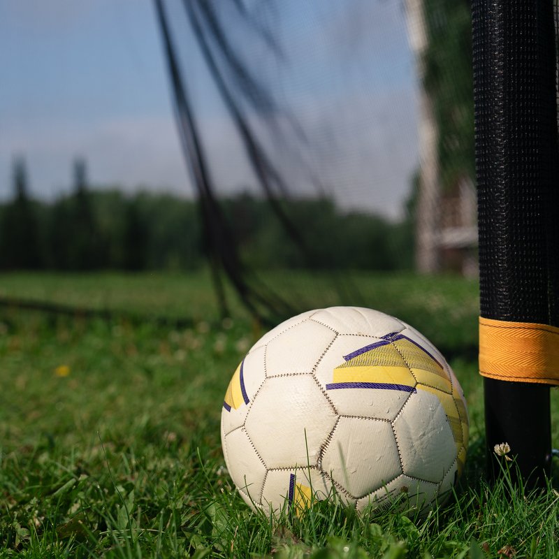 футбольная площадка